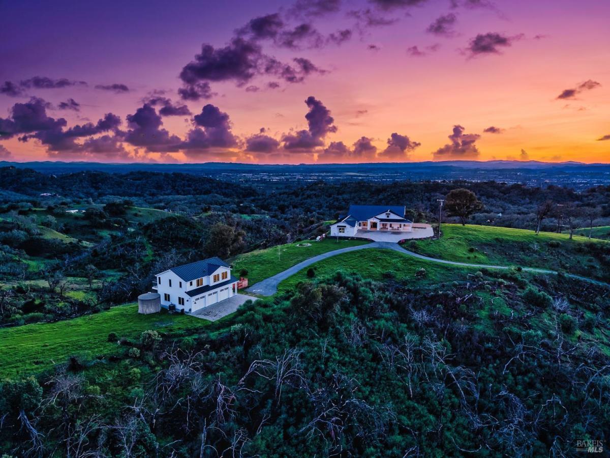 MLS #326000256 img 0