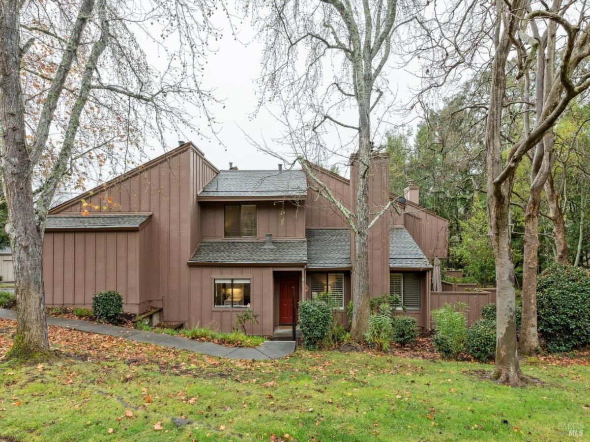 MLS #326000387 img 0