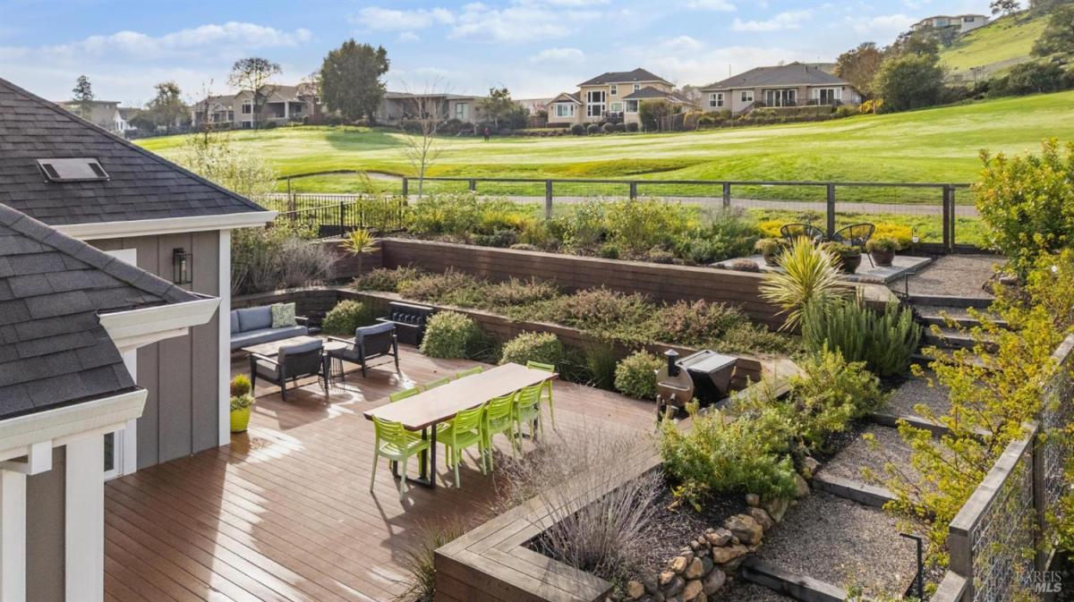 MLS #326000409 img 0