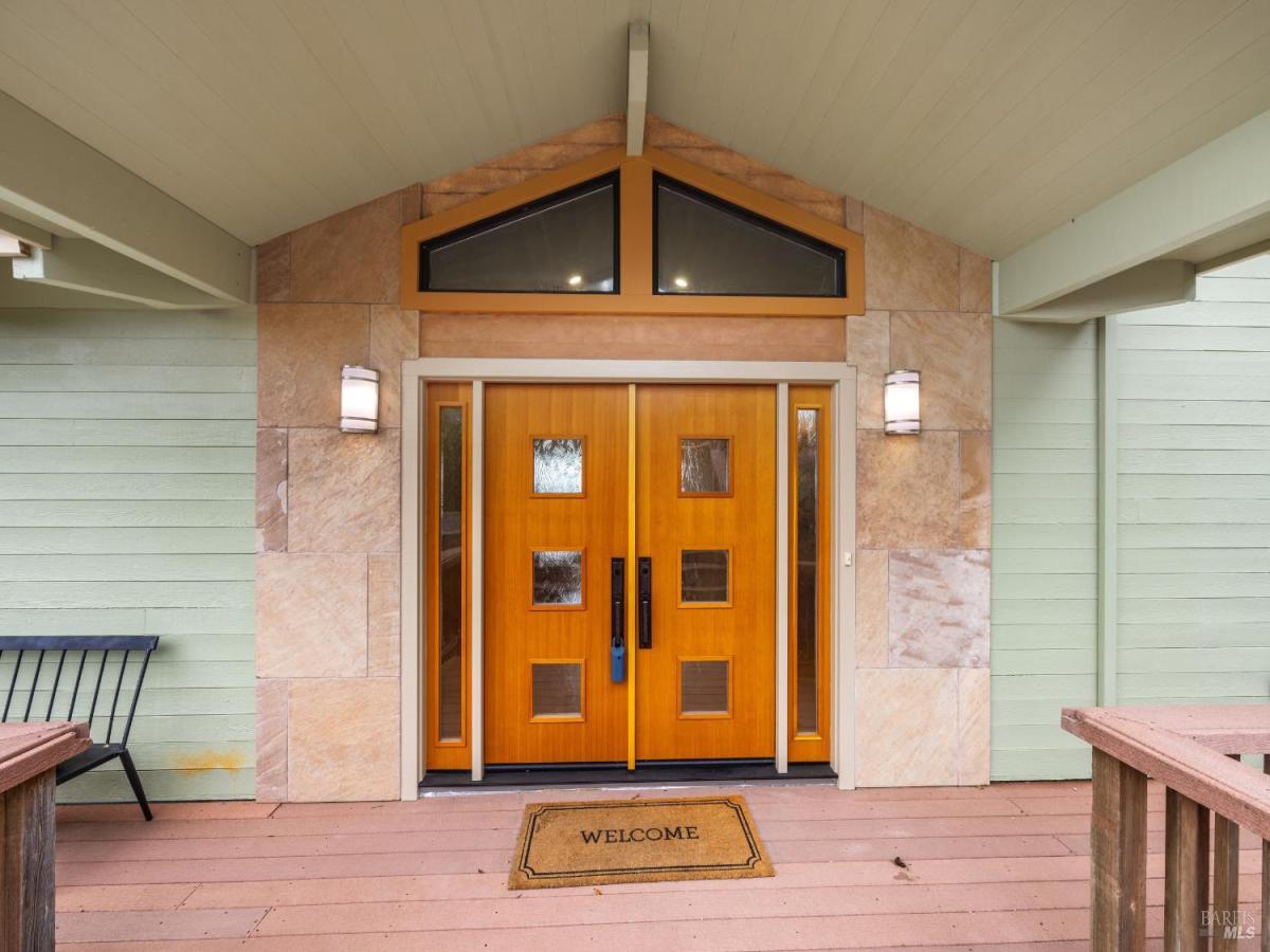 MLS #326000525 img 0