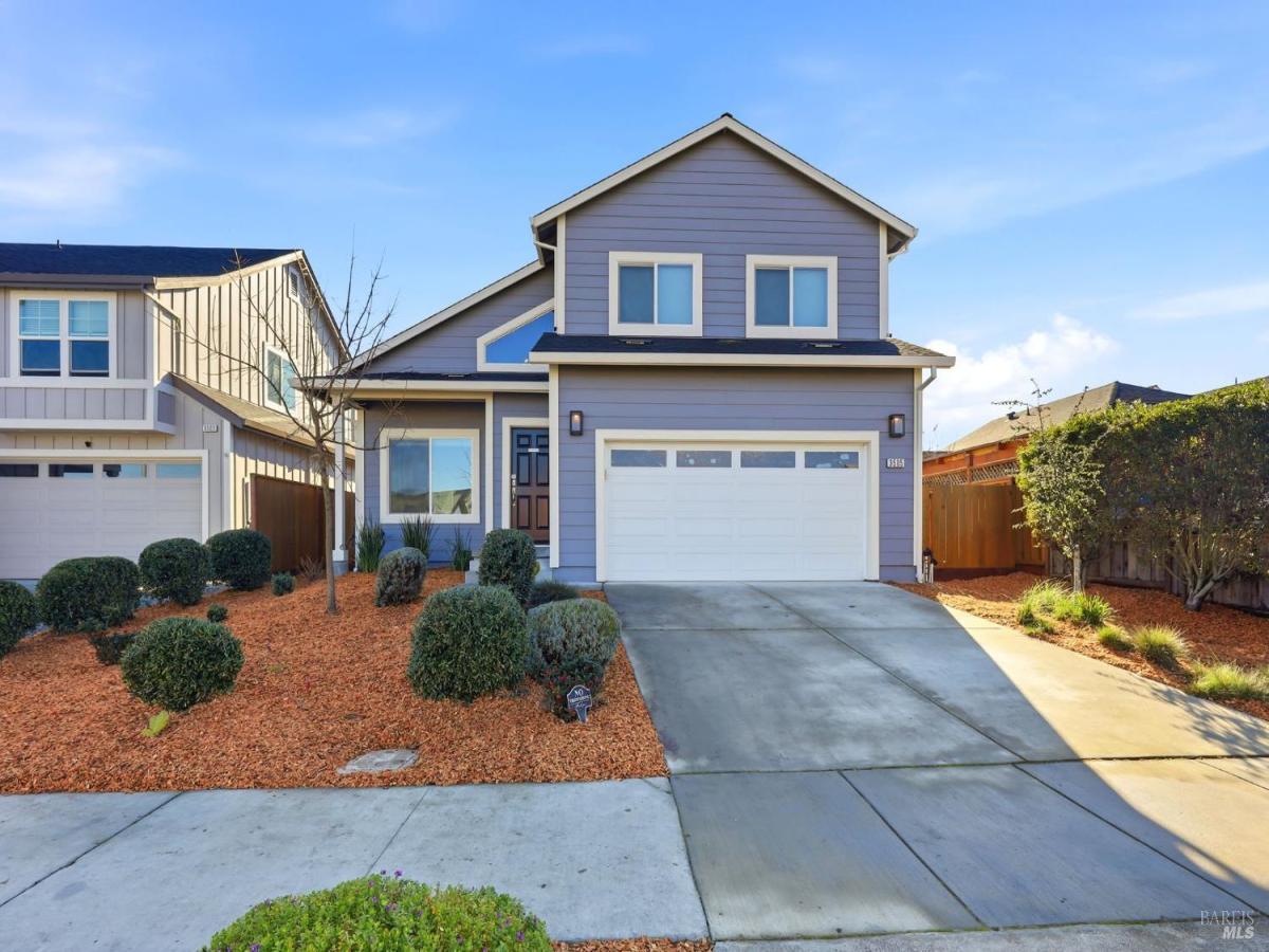 MLS #326000526 img 0