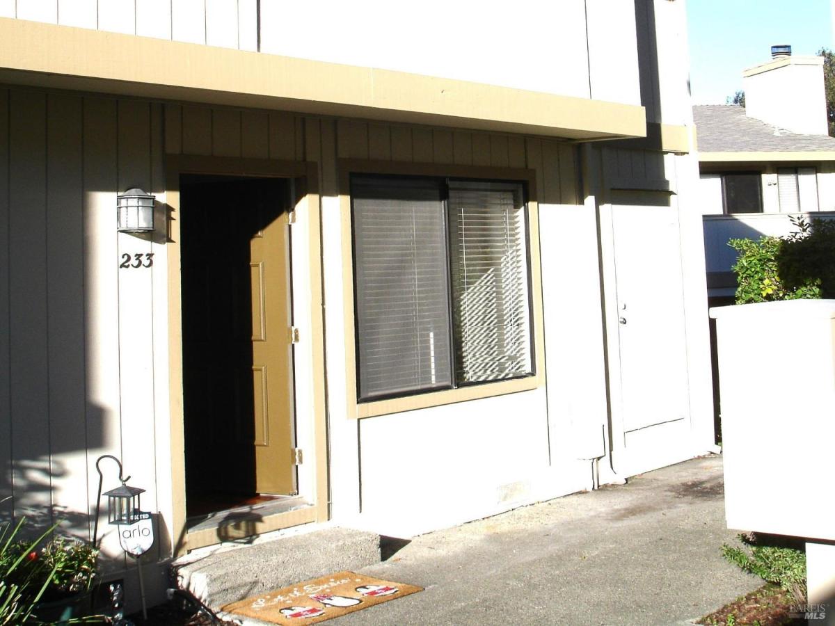 MLS #326000823 img 0