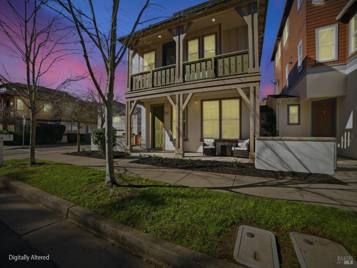 MLS #326002051 img 0