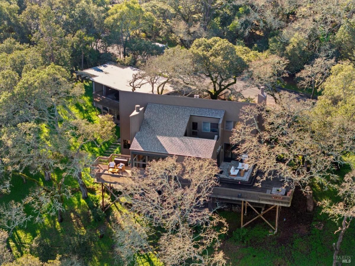 MLS #326002333 img 0