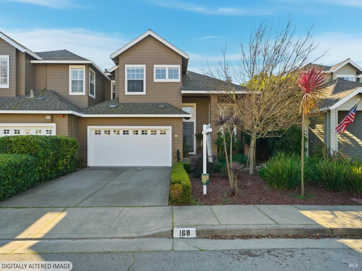 MLS #326002412 img 0