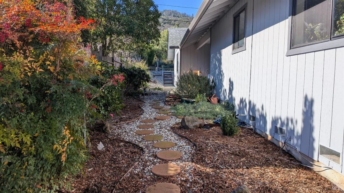 MLS #326003537 img 0