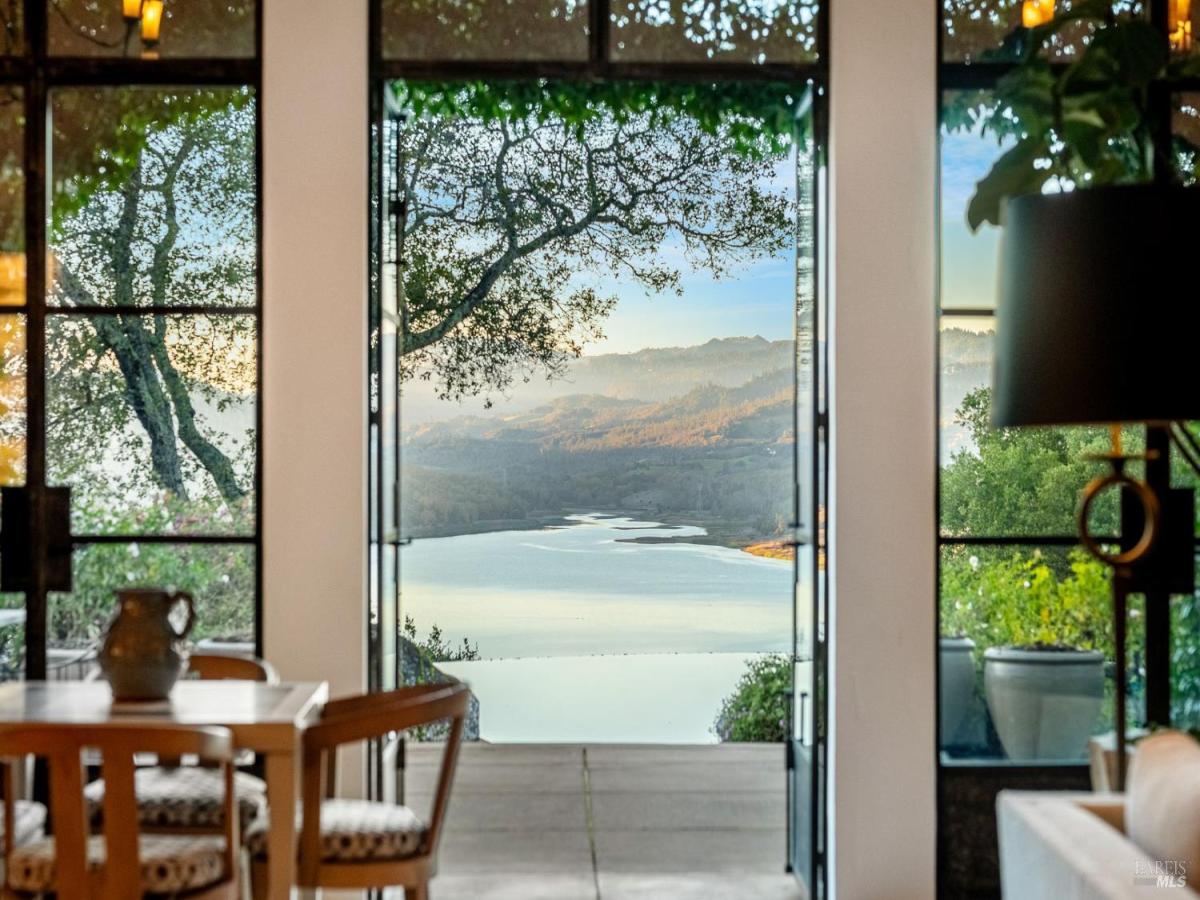 MLS #326004097 img 0