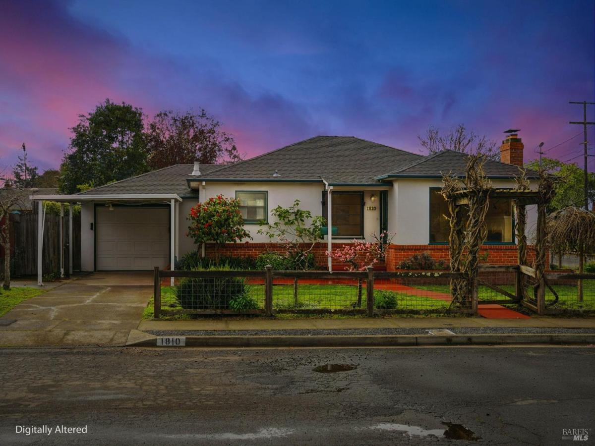 MLS #326004469 img 0