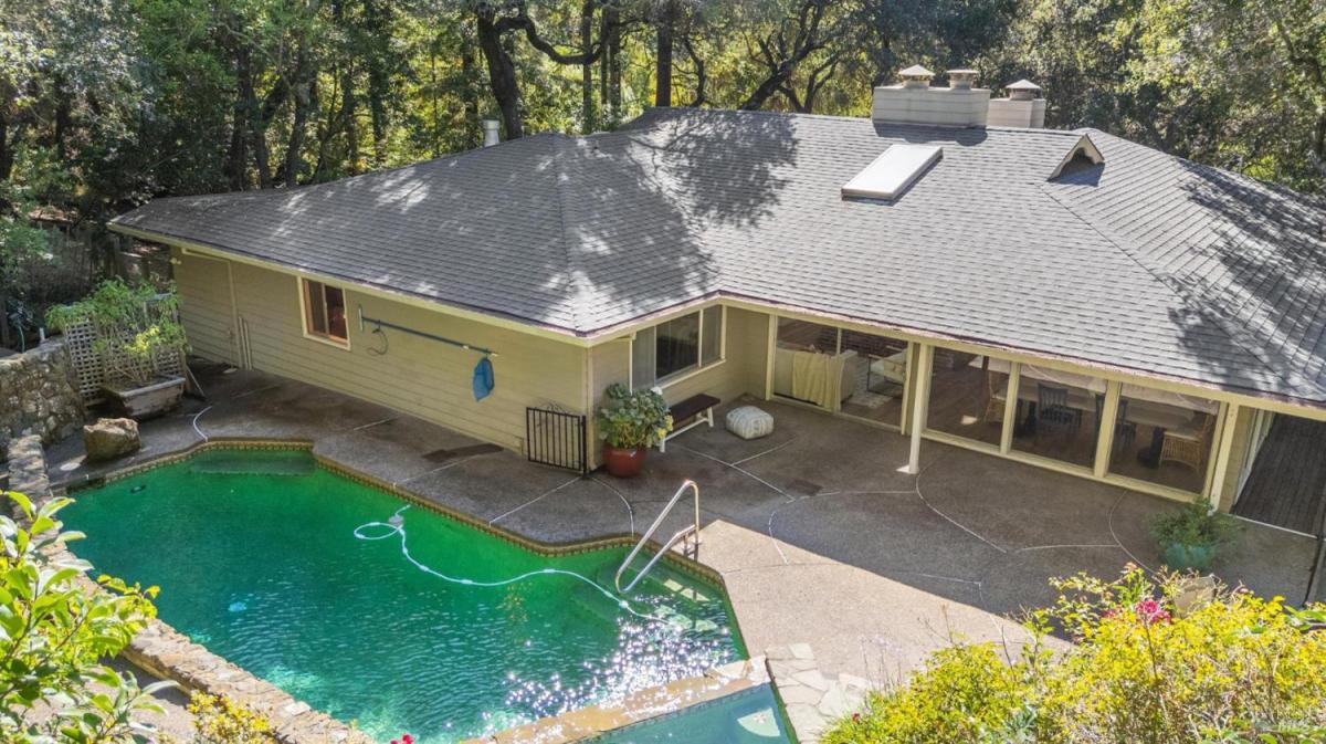 MLS #326004523 img 0