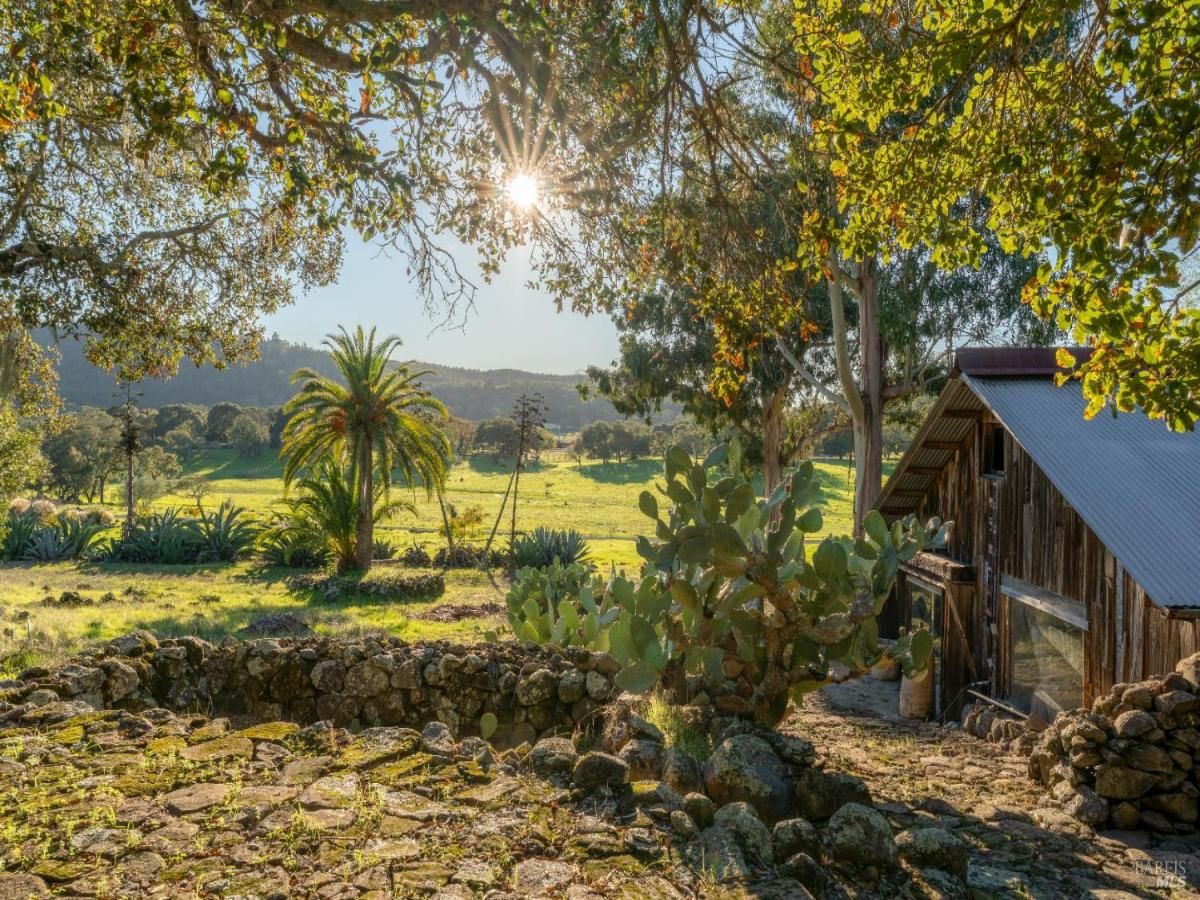 MLS #326004758 img 0