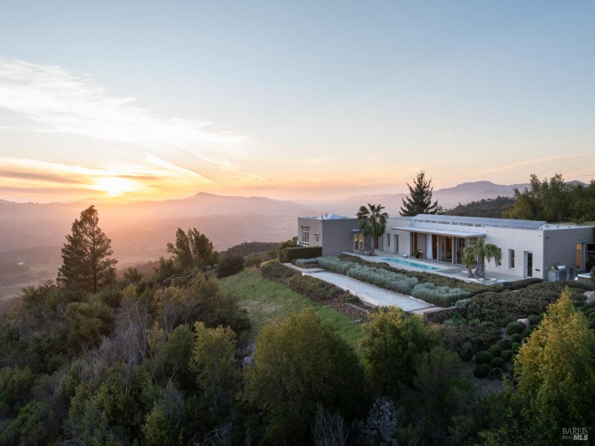 MLS #326004832 img 0