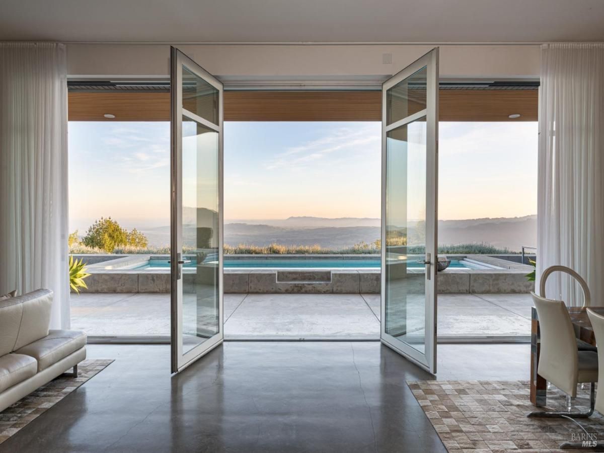 MLS #326004832 img 0