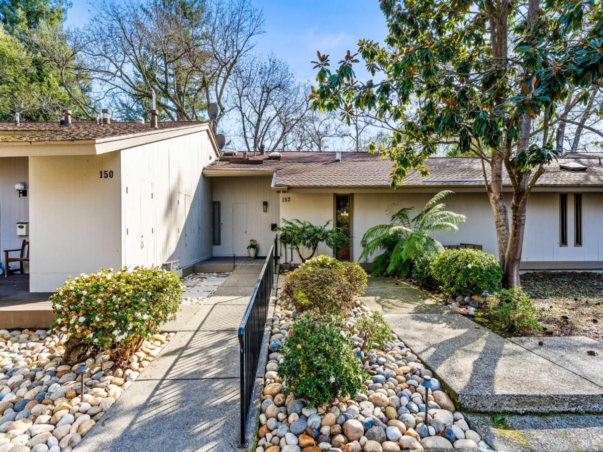 MLS #326005171 img 0