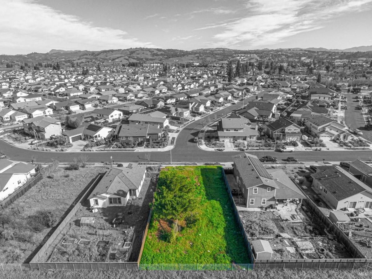 MLS #326005236 img 0