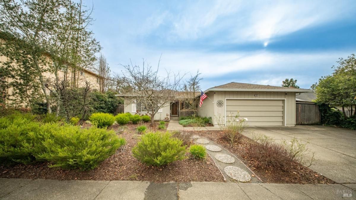 MLS #326005267 img 0