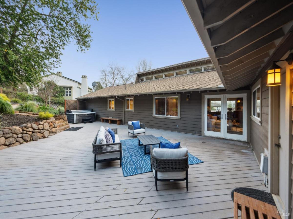 MLS #326005467 img 0