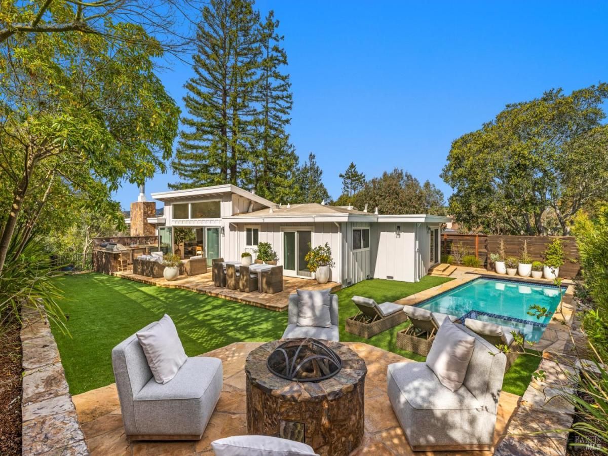 MLS #326005473 img 0