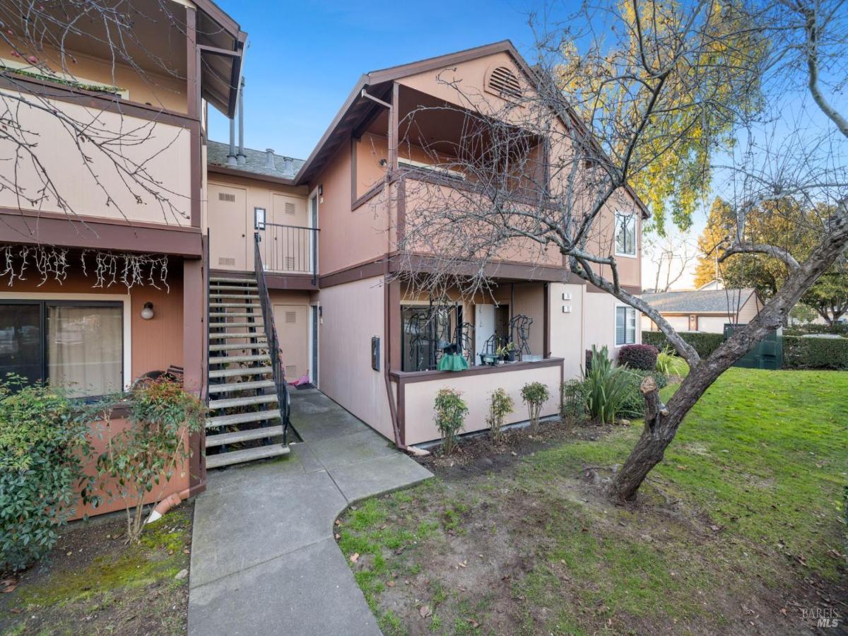 MLS #326005670 img 0