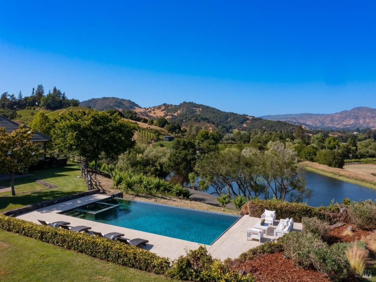 MLS #326005753 img 0