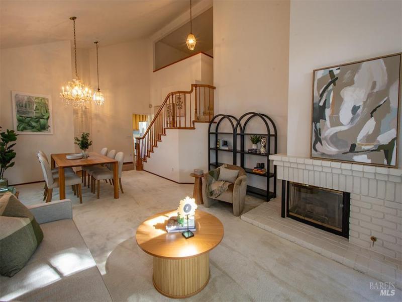 MLS #326005790 img 0