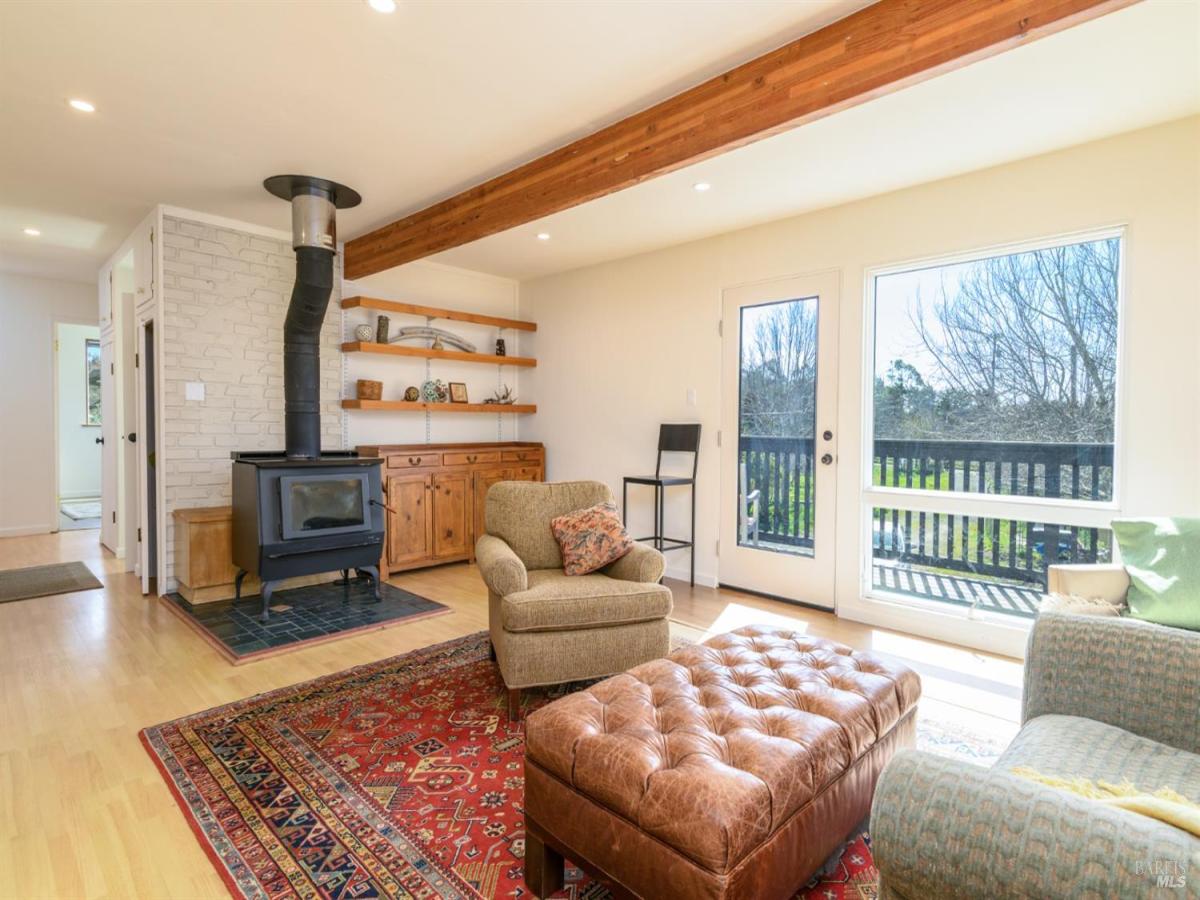 MLS #326005911 img 0