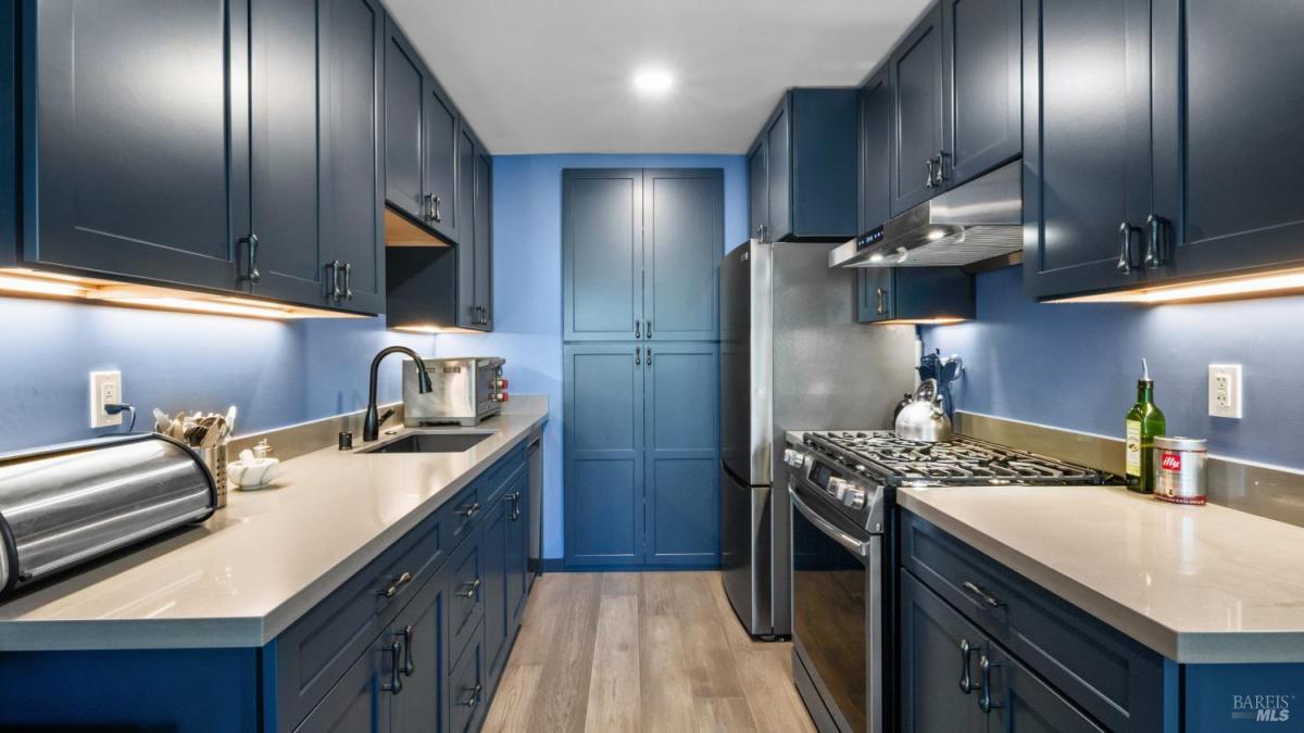 MLS #326006220 img 0