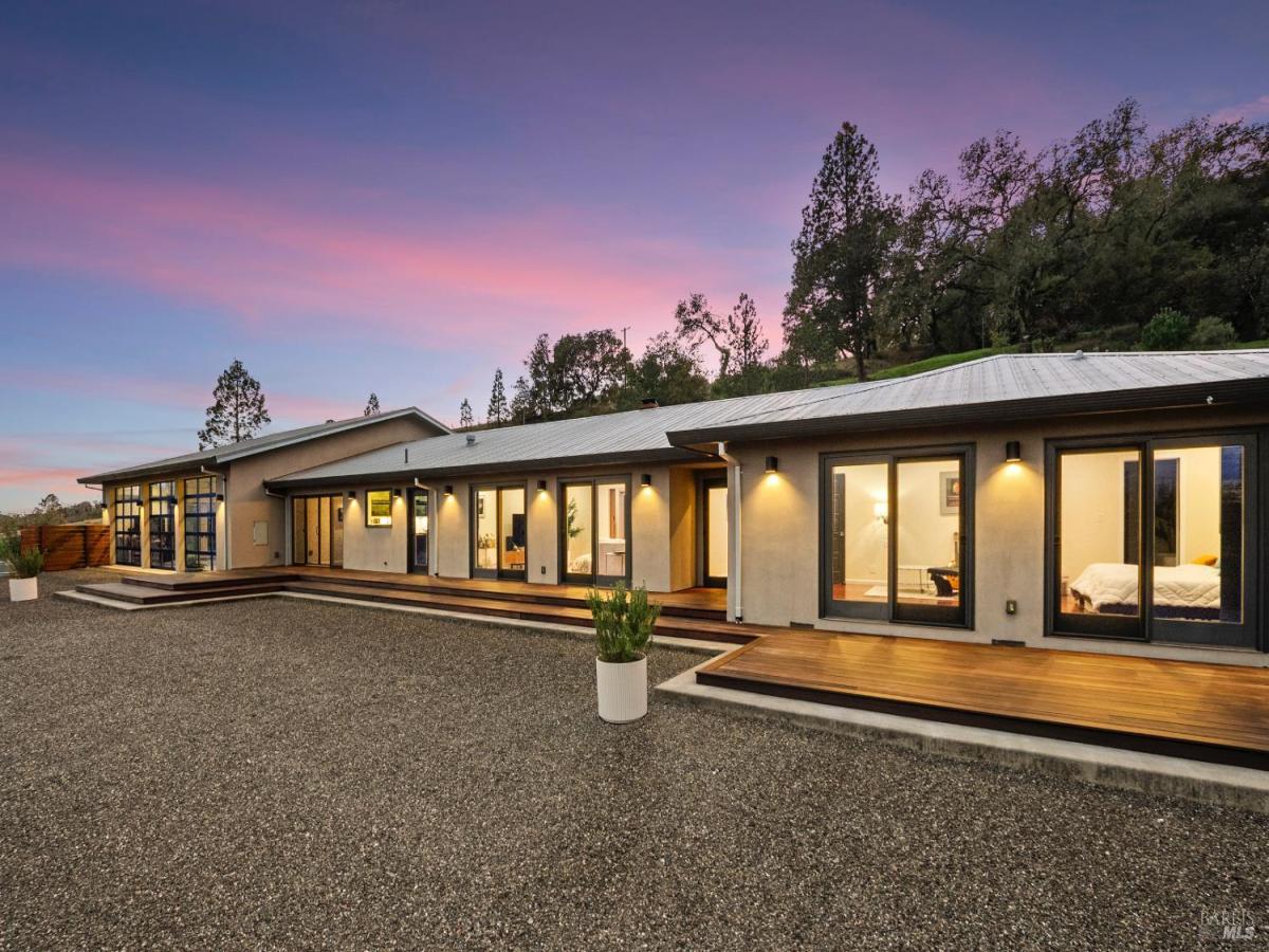 MLS #326006404 img 0