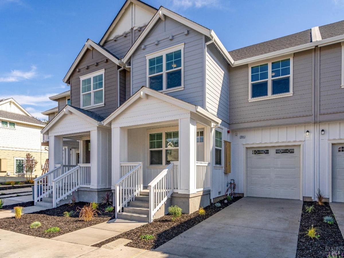 MLS #326006719 img 0