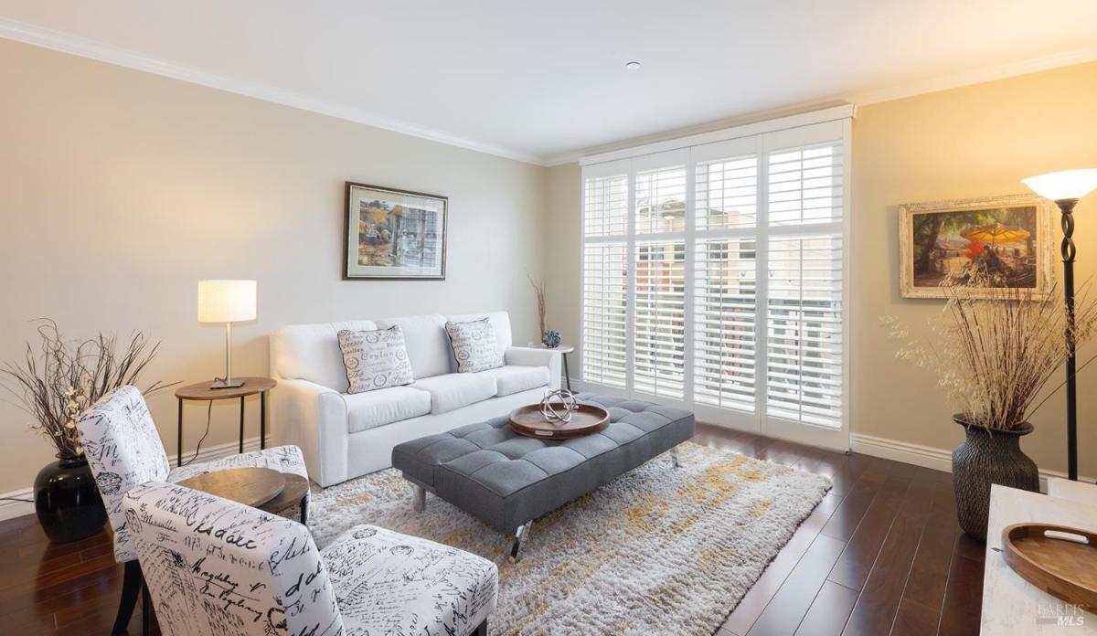 MLS #326006987 img 0