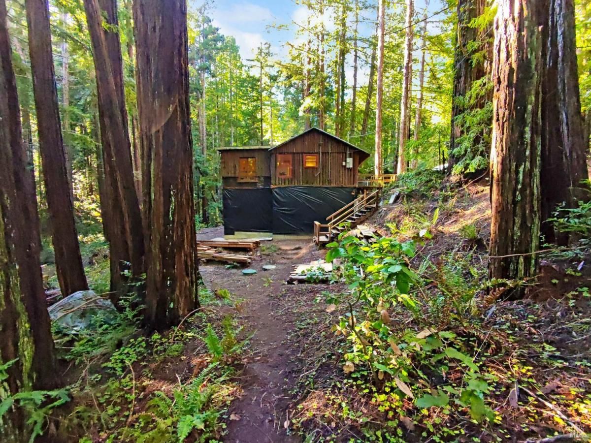 MLS #326007200 img 0