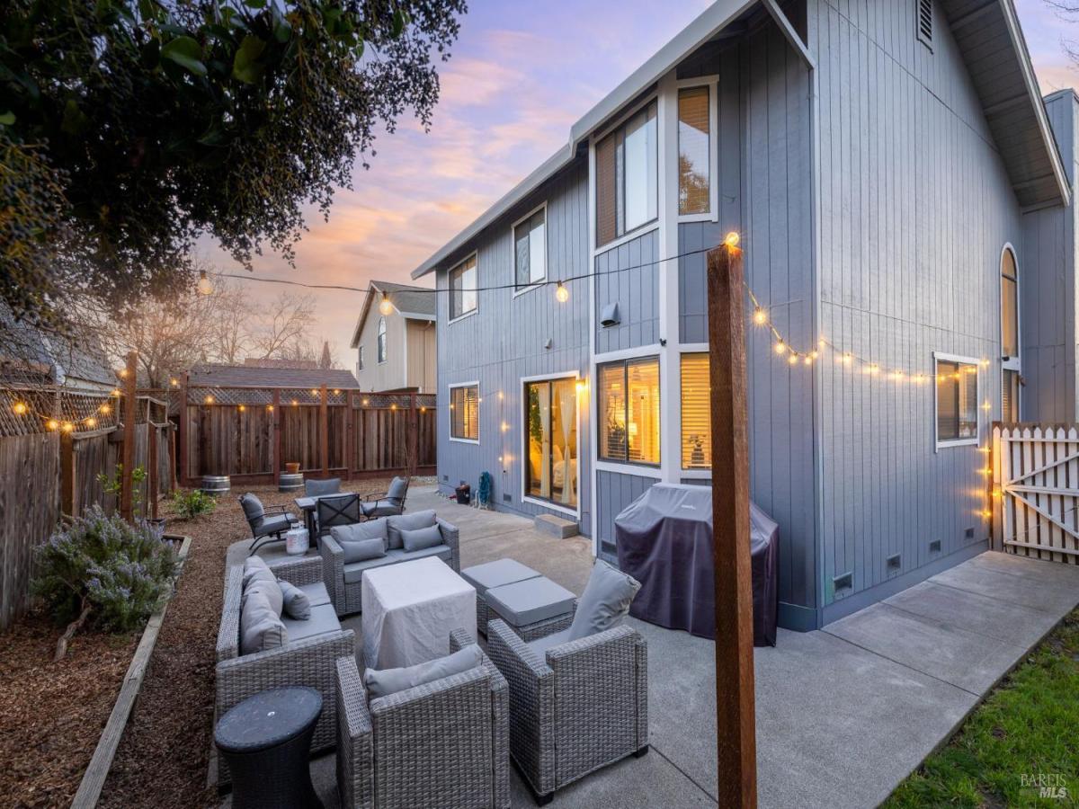 MLS #326007528 img 0