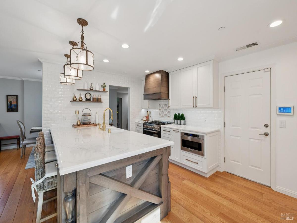 MLS #326007714 img 0