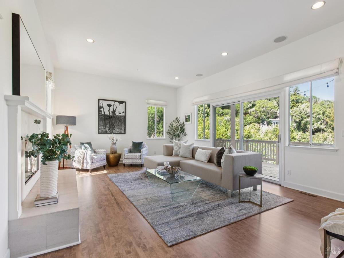 MLS #326007717 img 0