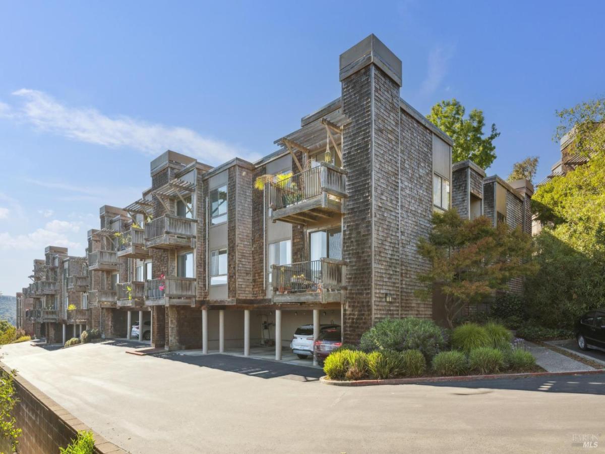 MLS #326007984 img 0