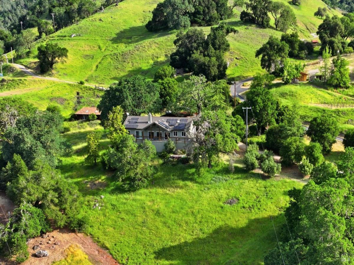 MLS #326008265 img 0