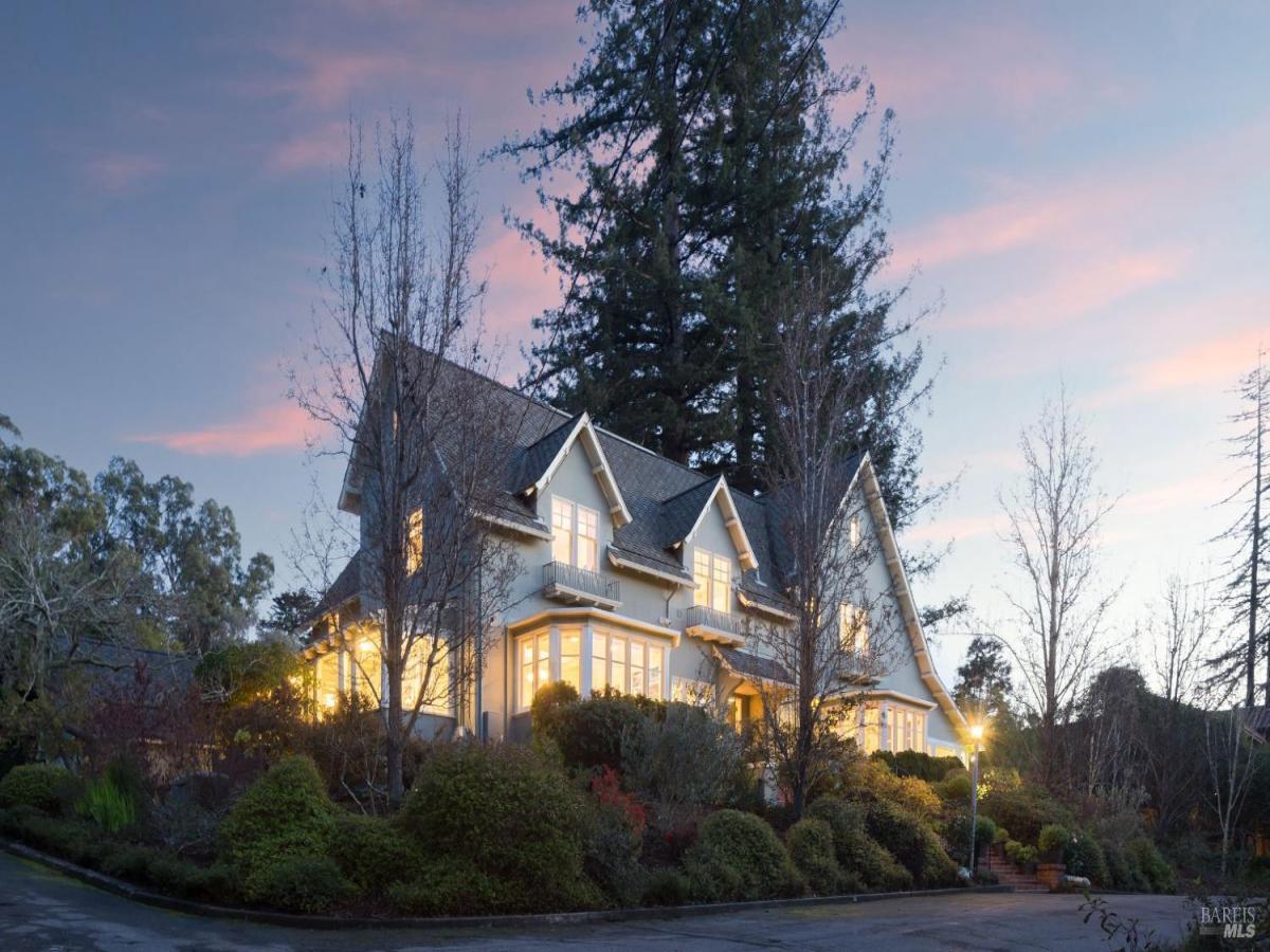 MLS #326008381 img 0