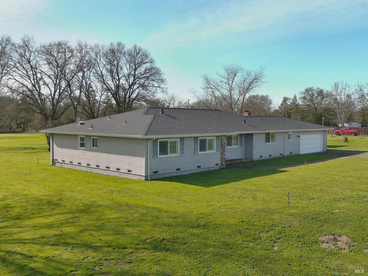 MLS #326008523 img 0