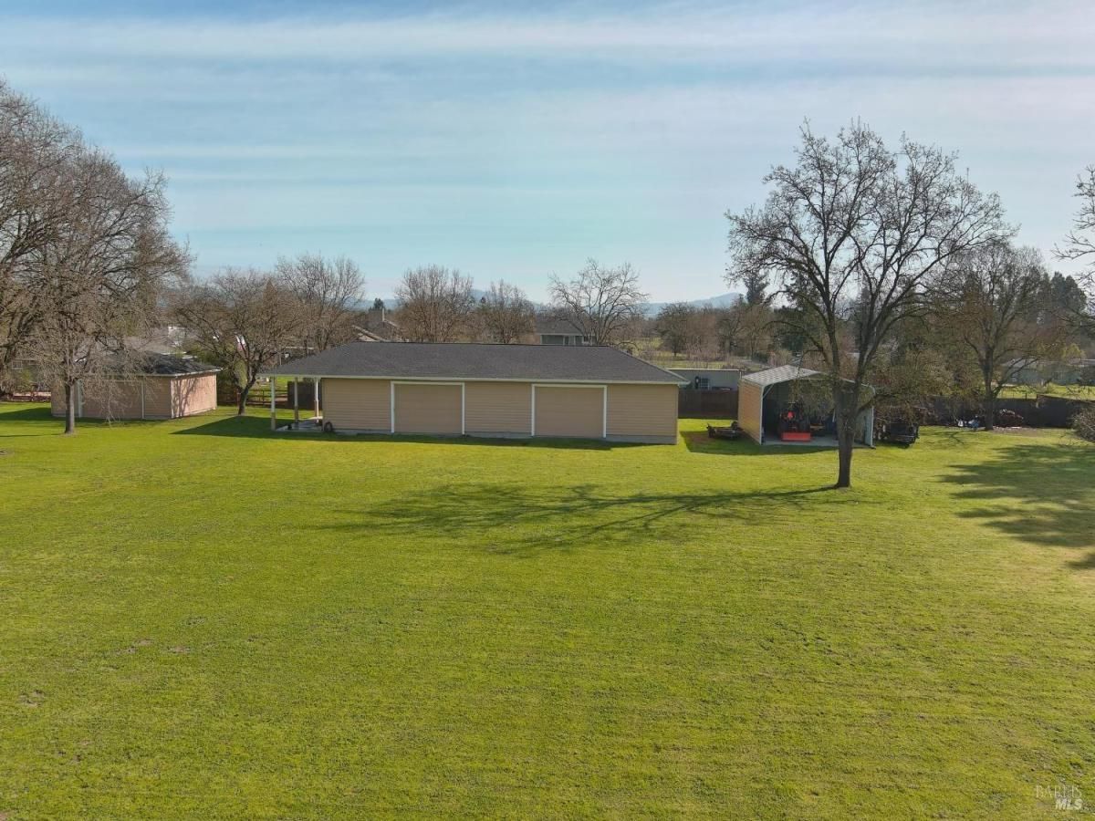 MLS #326008523 img 0