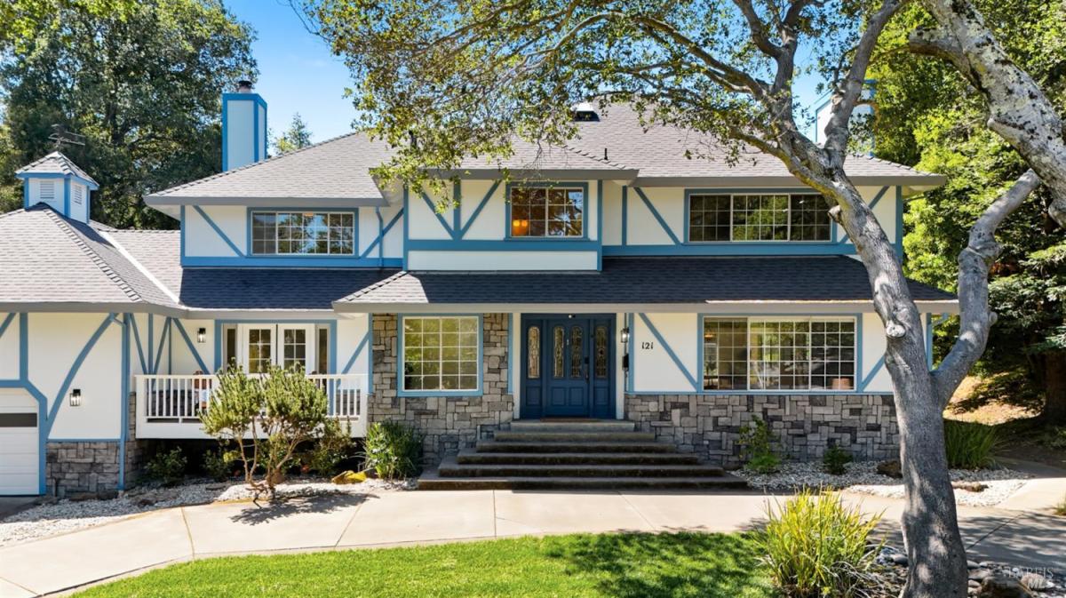 MLS #326008562 img 0