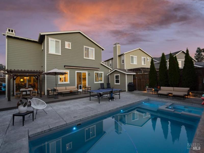 MLS #326008910 img 0