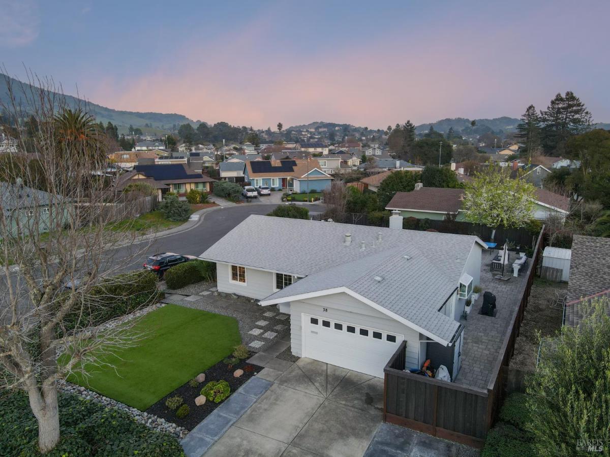 MLS #326009143 img 0