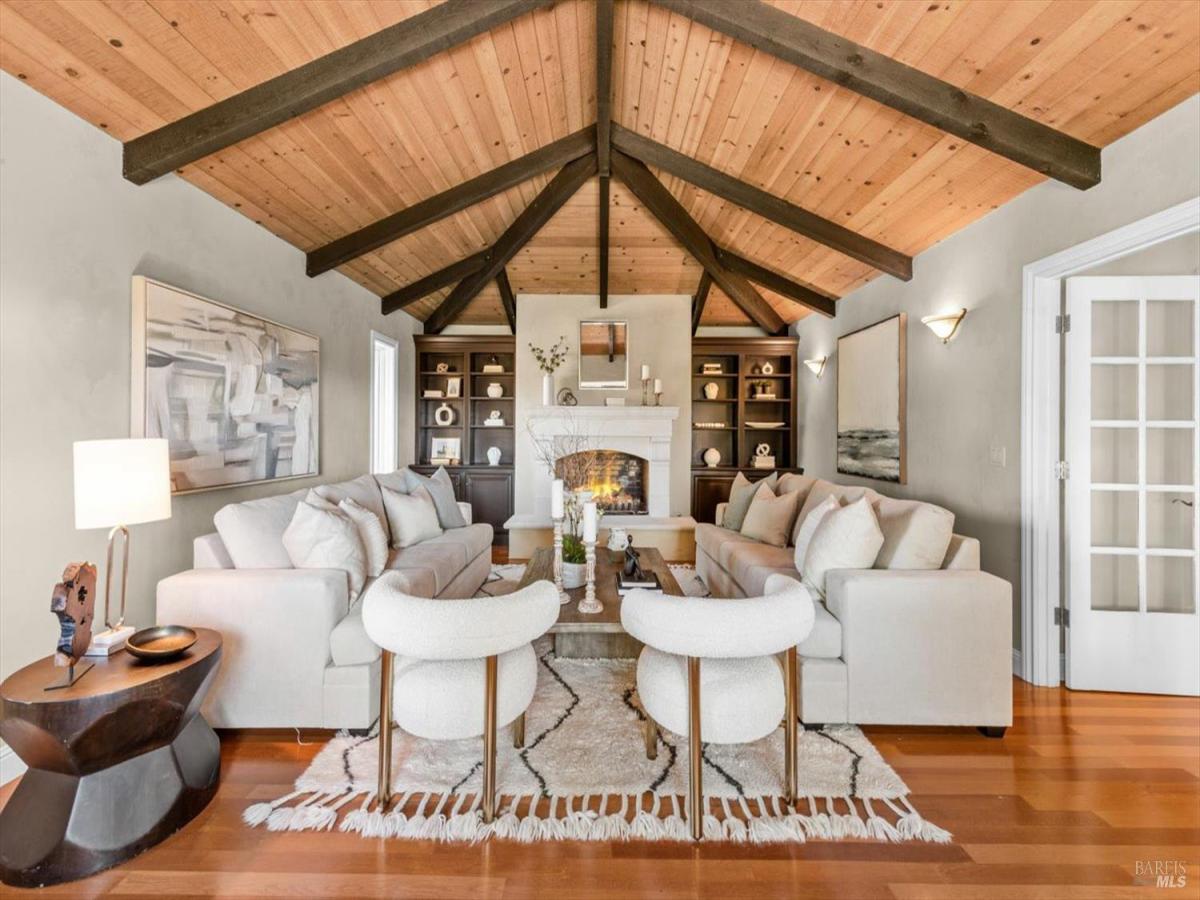 MLS #326009258 img 0