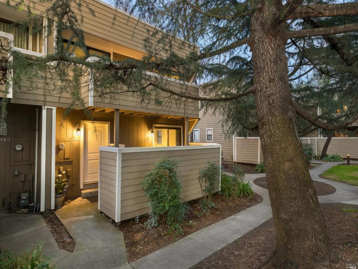 MLS #326009643 img 0