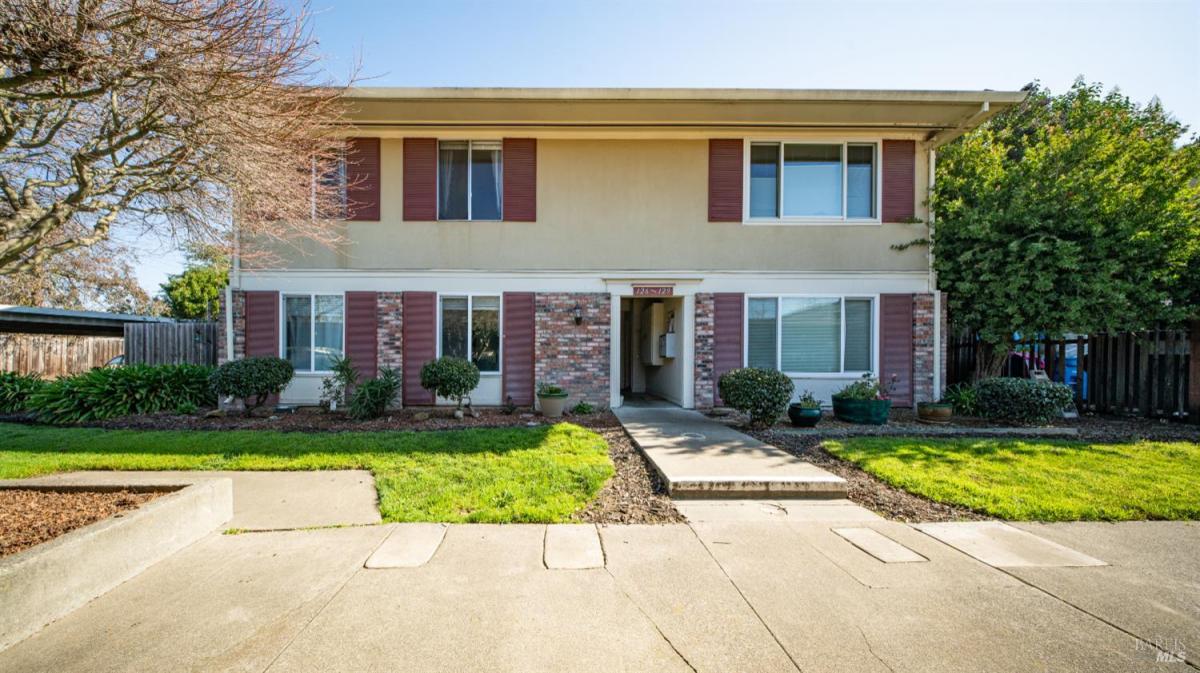 MLS #326009712 img 0