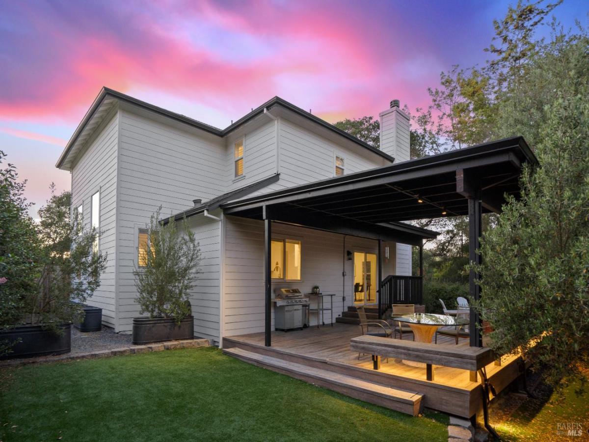 MLS #326010102 img 0