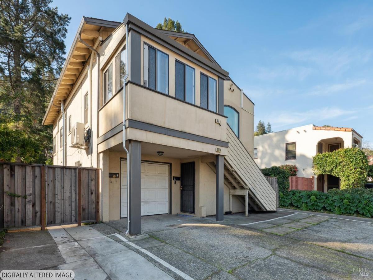 MLS #326010137 img 0