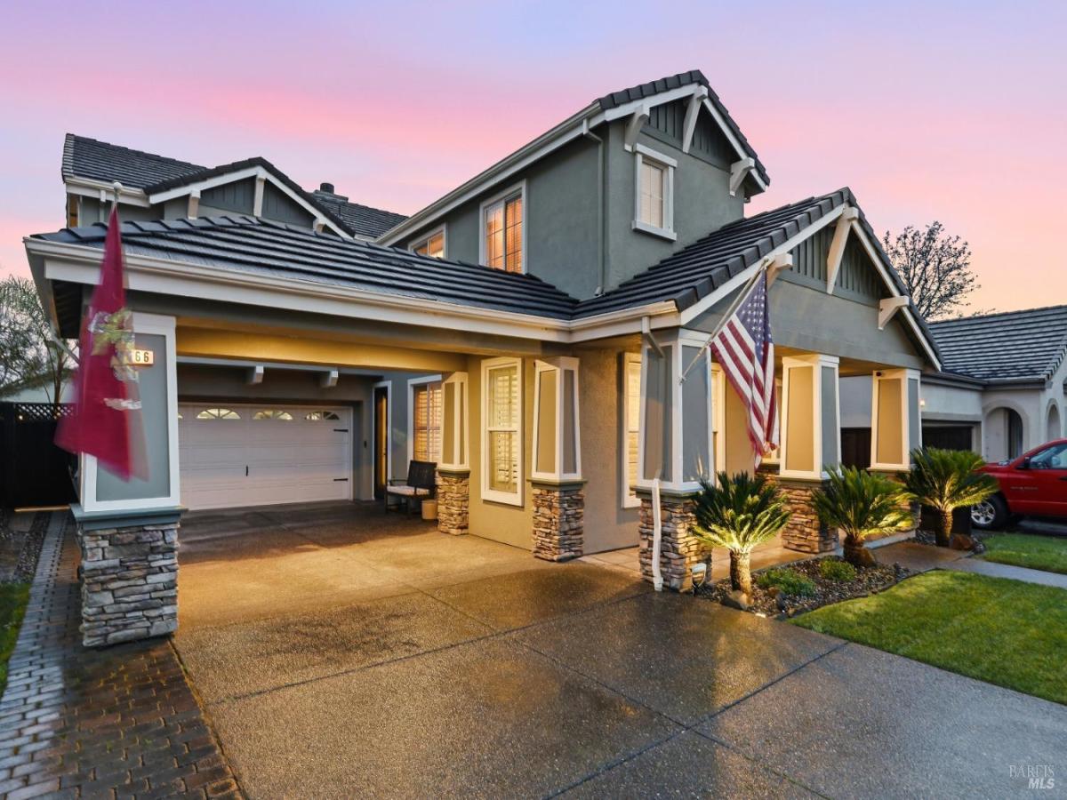 MLS #326010187 img 0