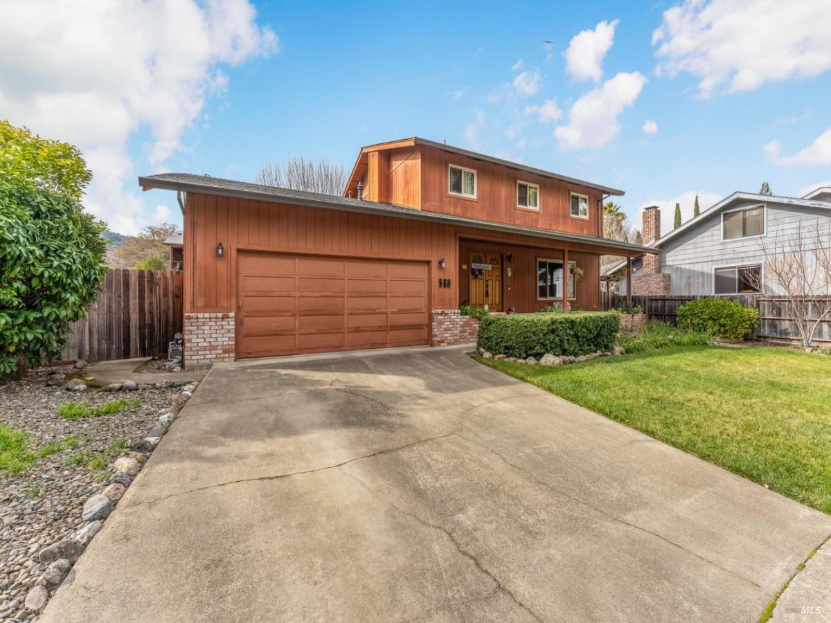 MLS #326010231 img 0