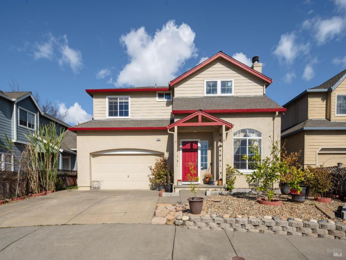 MLS #326010281 img 0