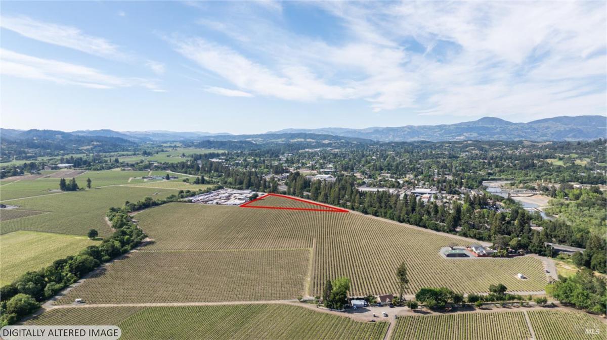 MLS #326010371 img 0